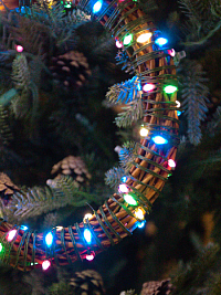 Гирлянда Kurato КАПЛЯ темн.провод, 10 метров, 100 диодов (RGB)